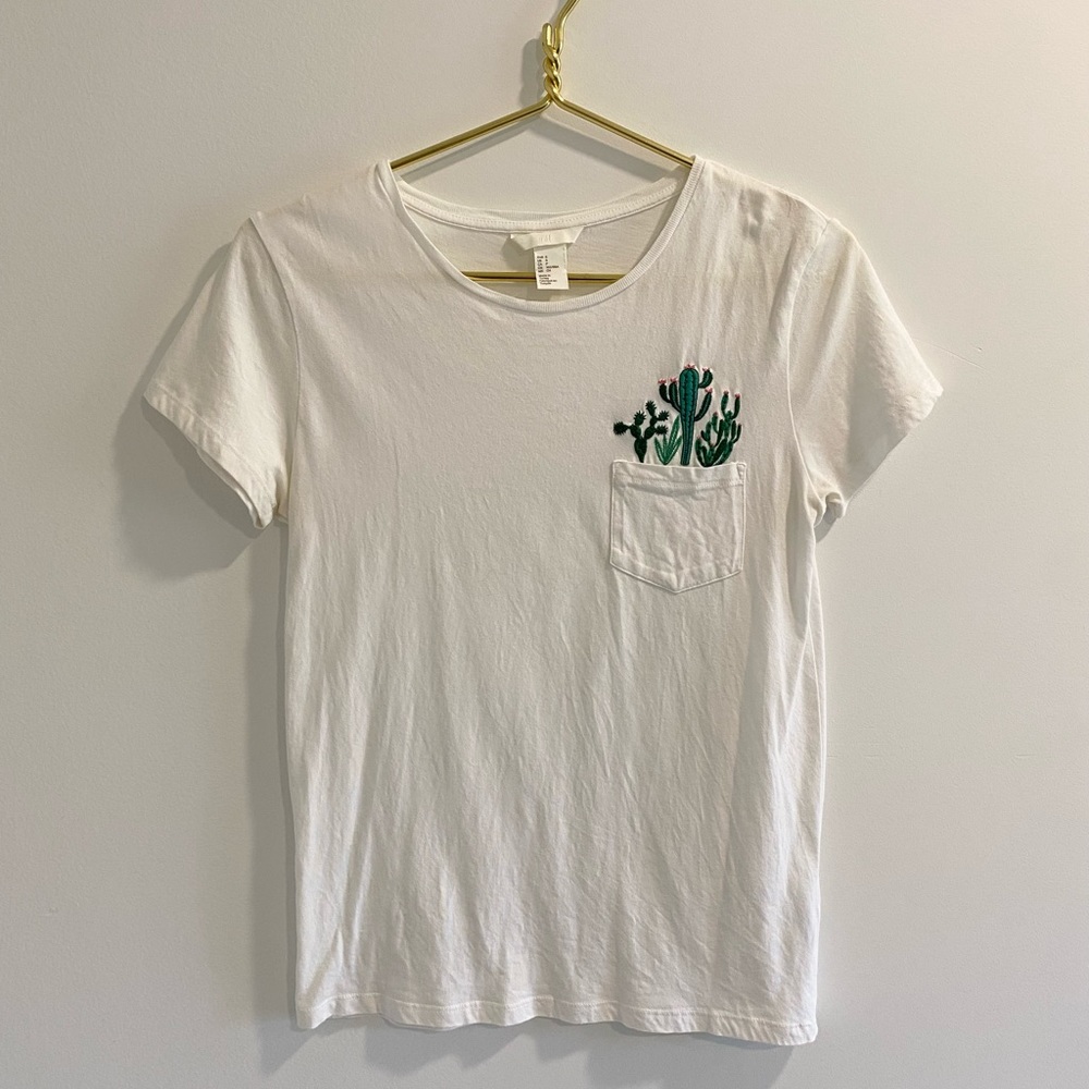 H&M Cactus Pocket Tee 🌵 - Picture 3 of 3